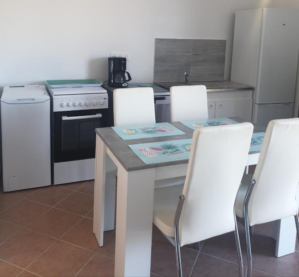 Logement calme et agréable à proximité d'Ajaccio Canale Cabanes Esterno foto